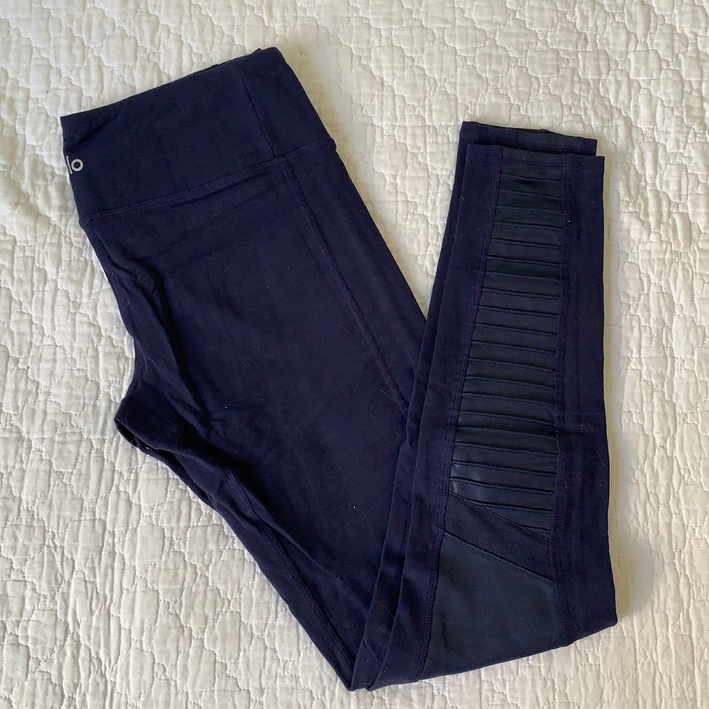 Navy blue Alo Yoga Moto leggings